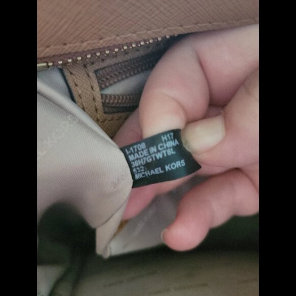 Michael Kors Convertible Tote Shoulder Bag - Picture 6 of 8